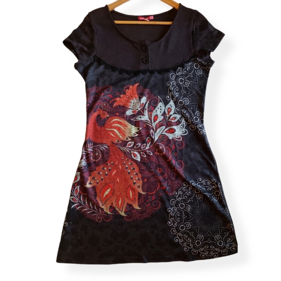 Ladies light weight summer dress - Picture 8 of 8